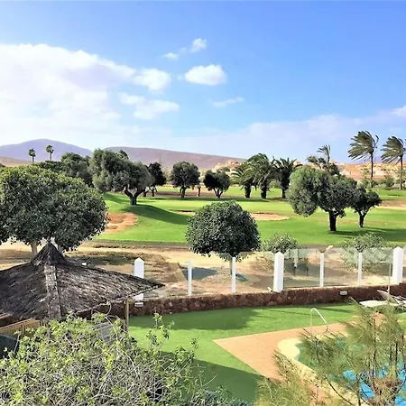 Vila Golf Course With Private Heated Pool