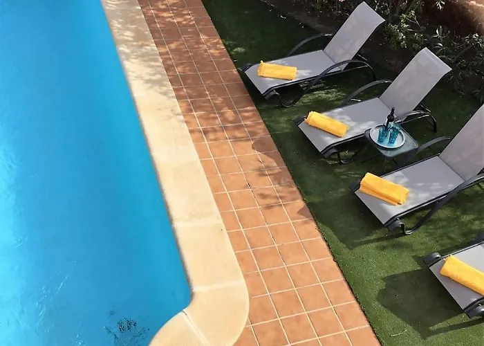 Golf Course With Private Heated Pool *